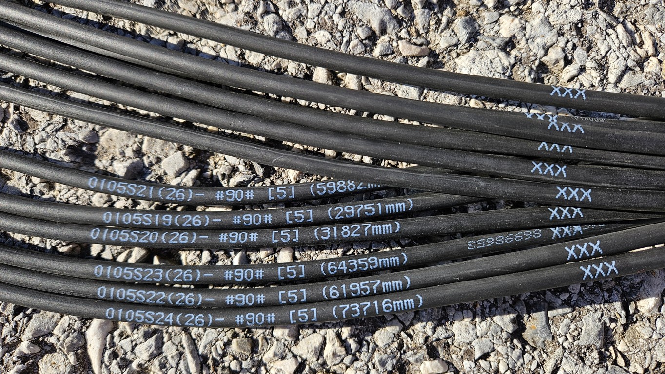 Millimetergenaue Längenmarkierung auf Solarkabeln